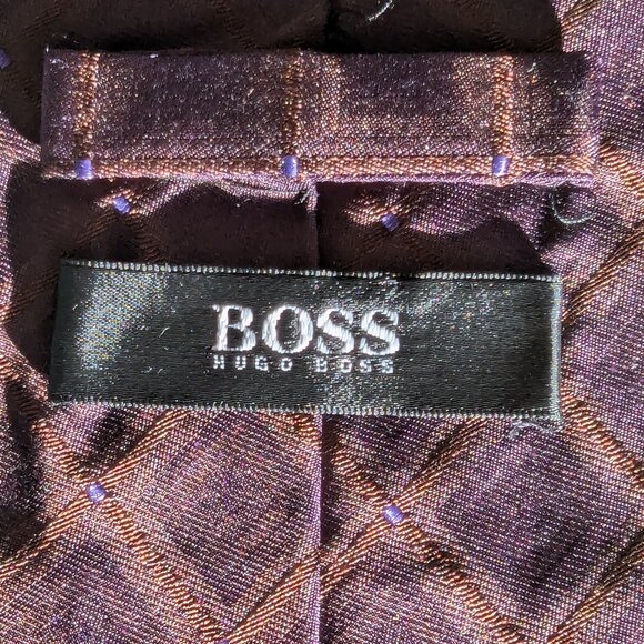 Hugo Boss Geometric Print Silk Tie - Dark plum color with blue dots - Made in It - Picture 8 of 8